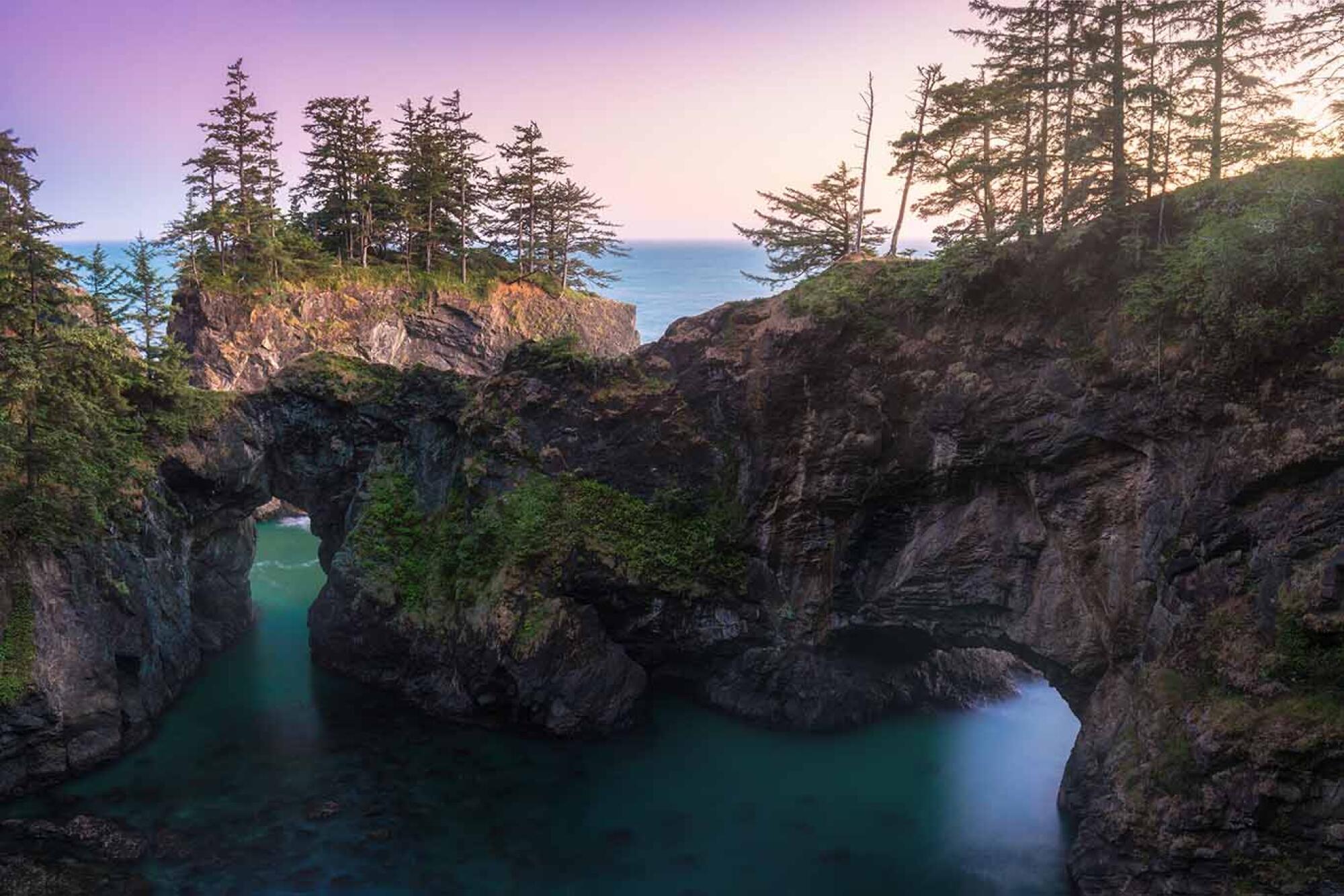 Dusk at Natural Bridges along Samuel H. Boardman State Scenic Corridor.