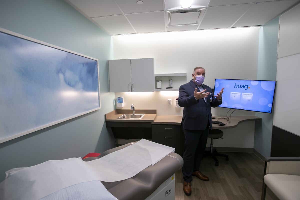 Robert Braithwaite, the president and CEO of Hoag Hospital, talks about the new technology.