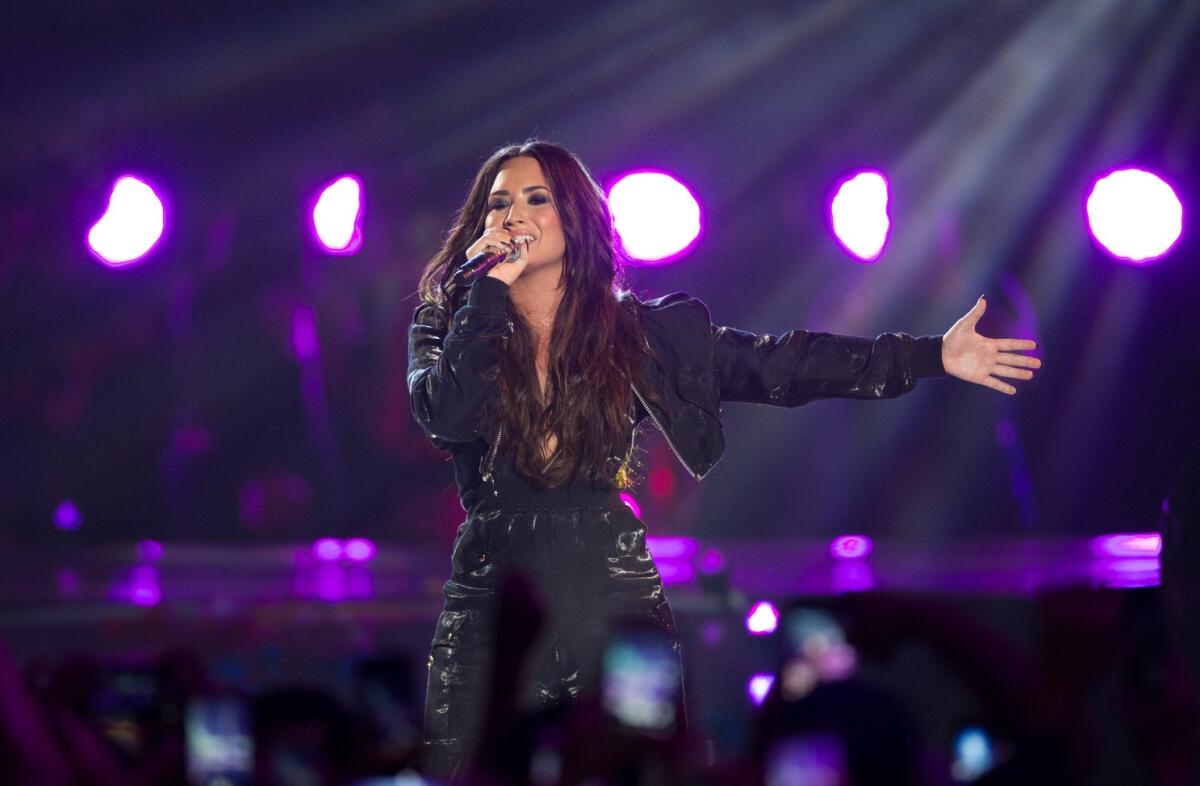 Demi Lovato inició un tratamiento de desintoxicación por primera vez a finales del 2010.