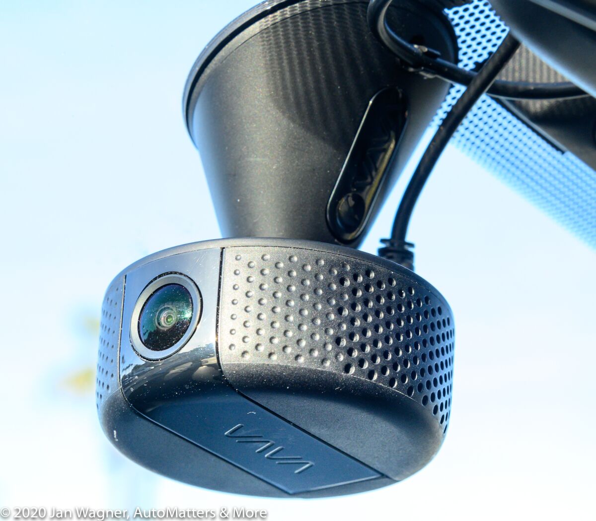 VAVA 4K dash cam mounted on windshield