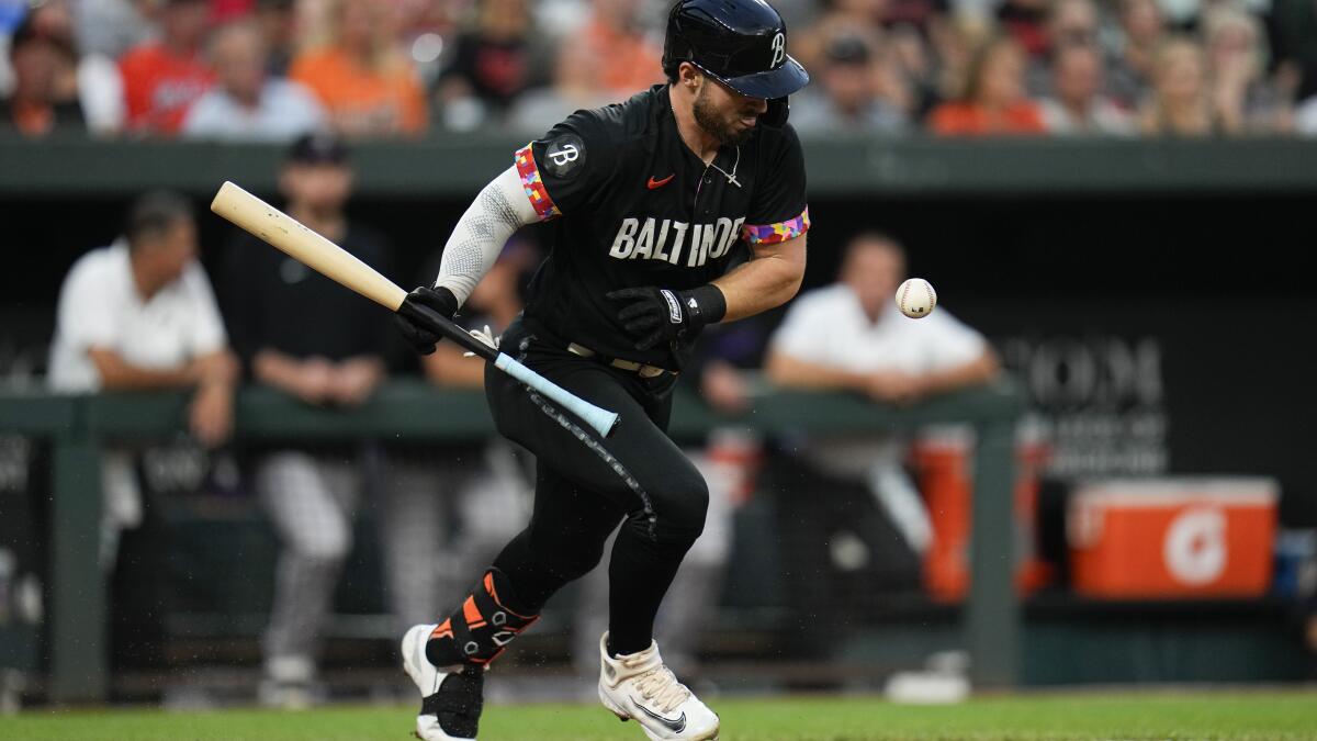 Aaron Hicks drives in 4 runs as the Orioles hold on to beat the AL  East-leading Rays - The San Diego Union-Tribune