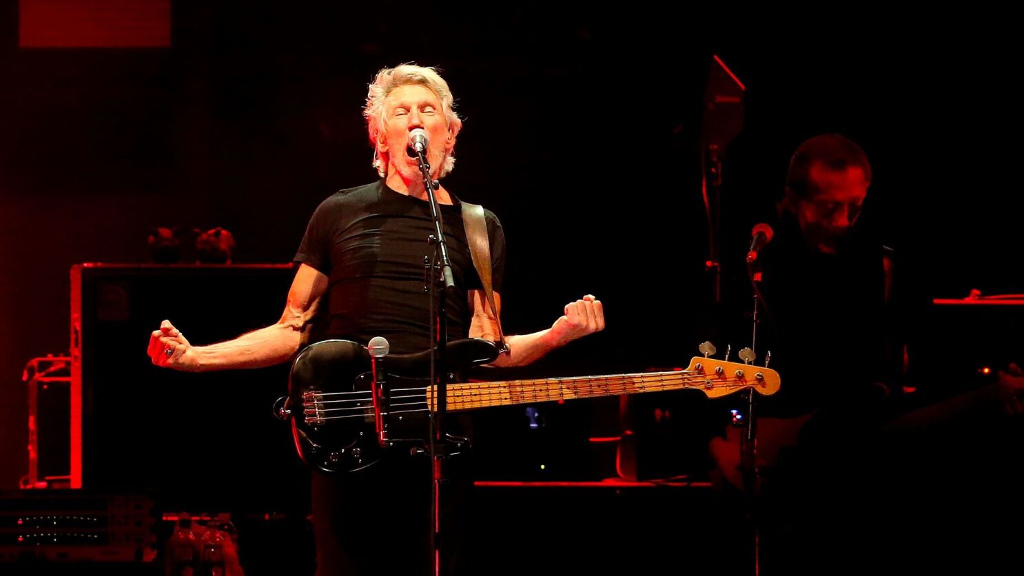 Roger Waters Takes On President Trump With Is This The Life We Really Want Los Angeles Times