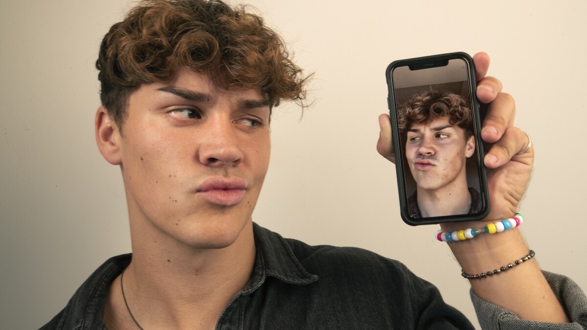 Why Trump May Force Tiktok S Chinese Owner To Sell It Los Angeles Times