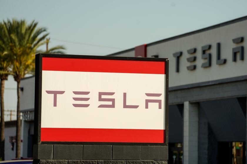 BURBANK, CA - SEPTEMBER 04: A Tesla showroom and service center, in Burbank on Friday, Sept. 4, 2020 in Burbank, CA. (Kent Nishimura / Los Angeles Times)