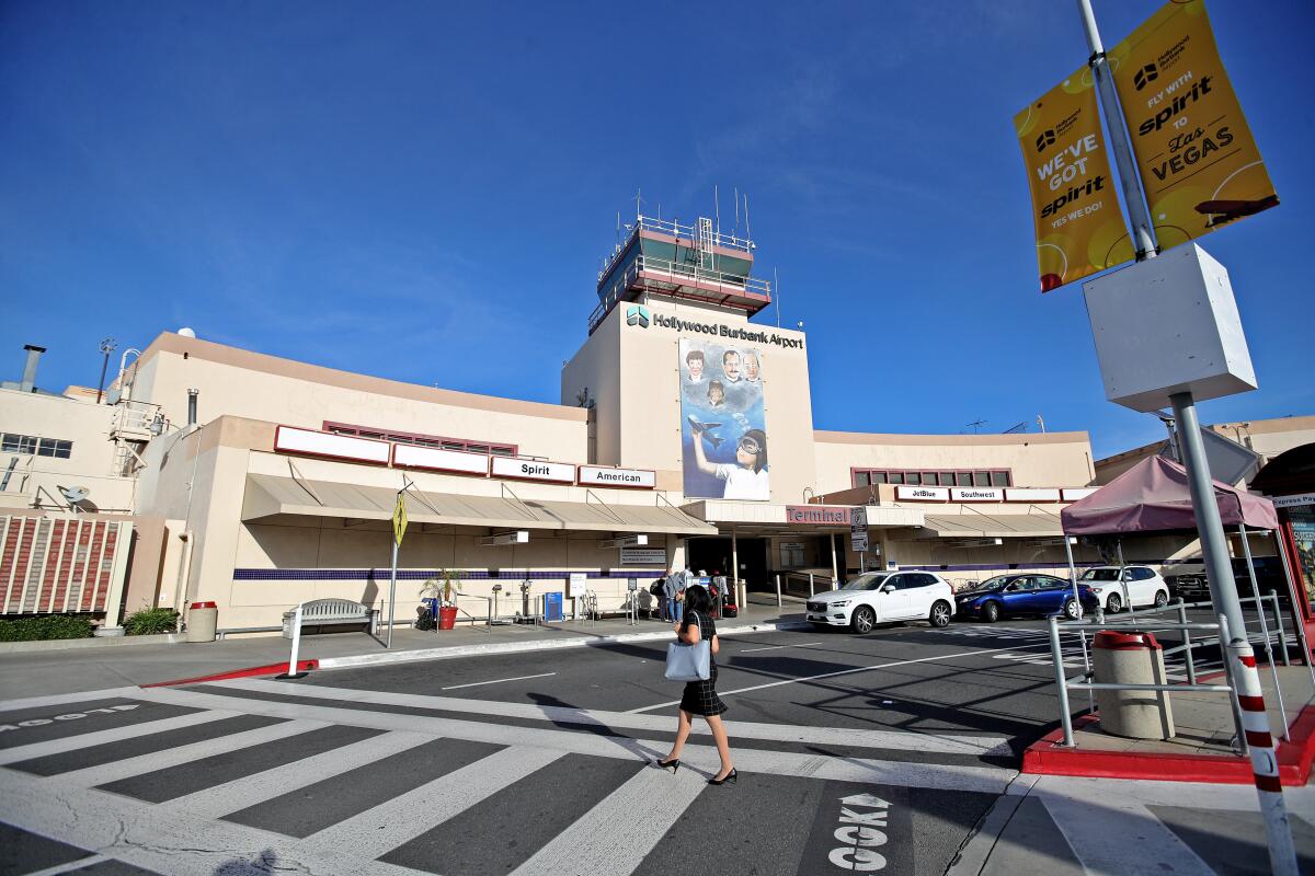 The Hollywood Burbank Airport drop off zone