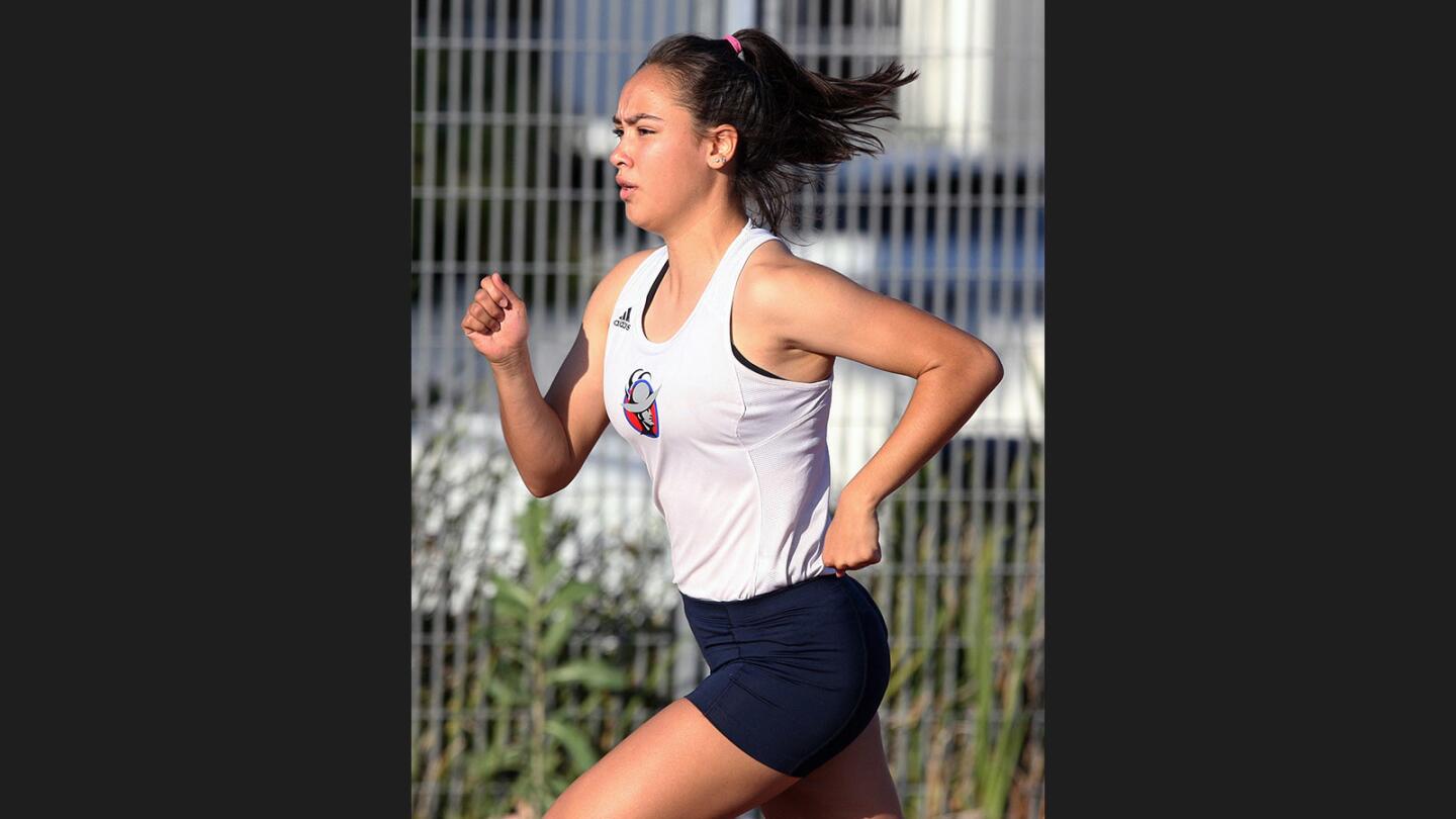 Photo Gallery: Bell-Jeff competes in Santa Fe League track finals