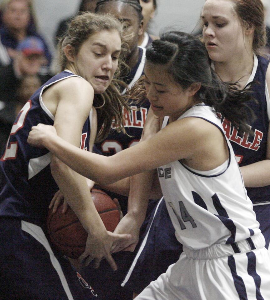 Flintridge Prep vs. La Salle girls' basketball