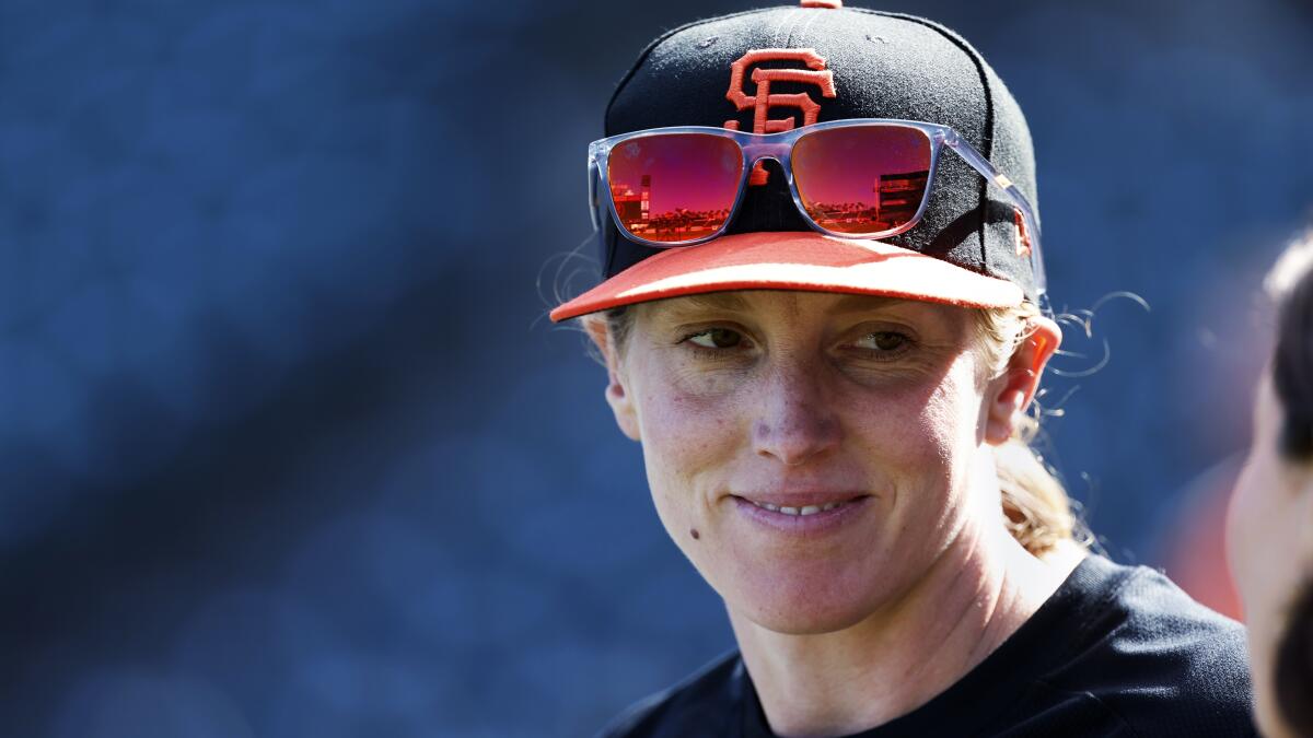Report: Giants' Alyssa Nakken first woman to interview for manager role, Sports