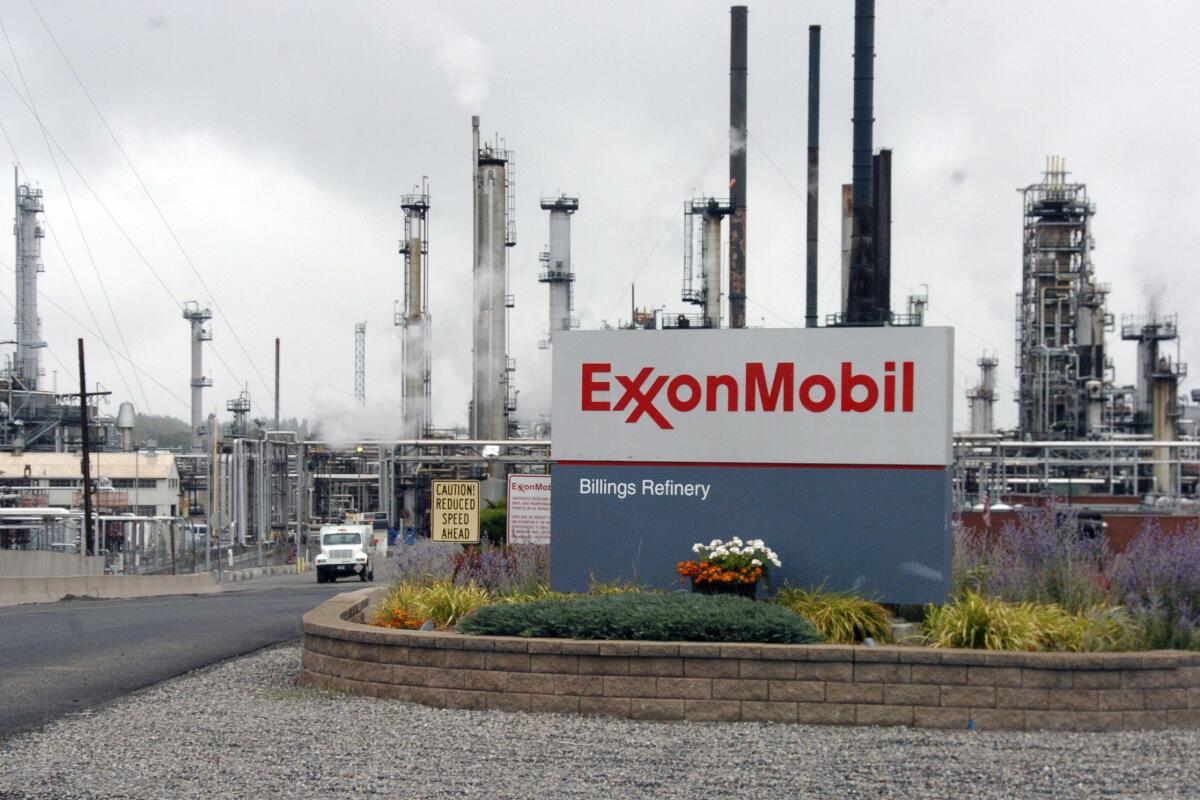 Esta fotografía muestra la refinería Billings de Exxon Mobil, en Billings, Montana.