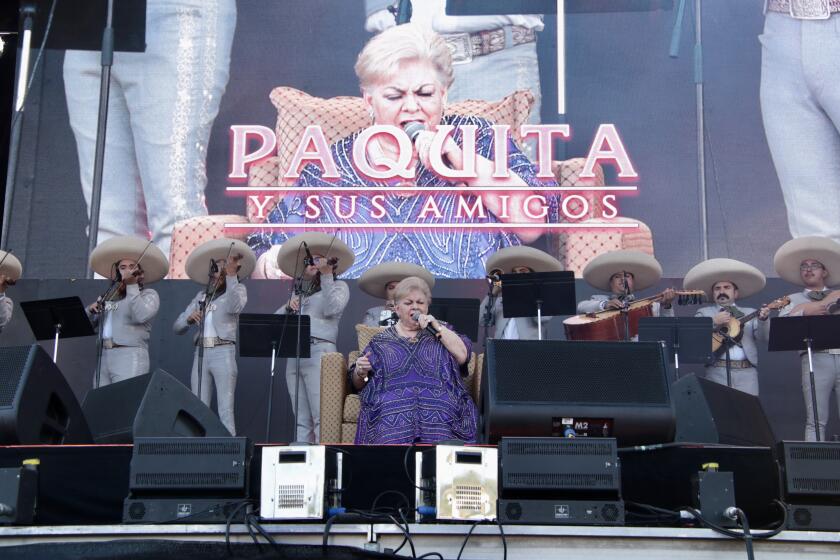 Paquita causó sensación en el escenario de "Los clásicos"