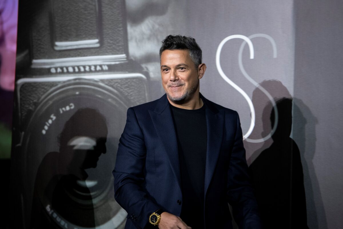 Alejandro Sanz se confiesa "triste y cansado": "A veces no quiero ni estar"