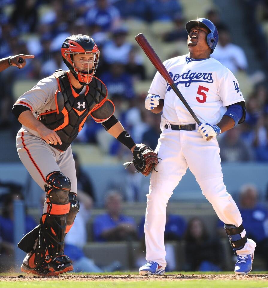 Juan Uribe, Buster Posey