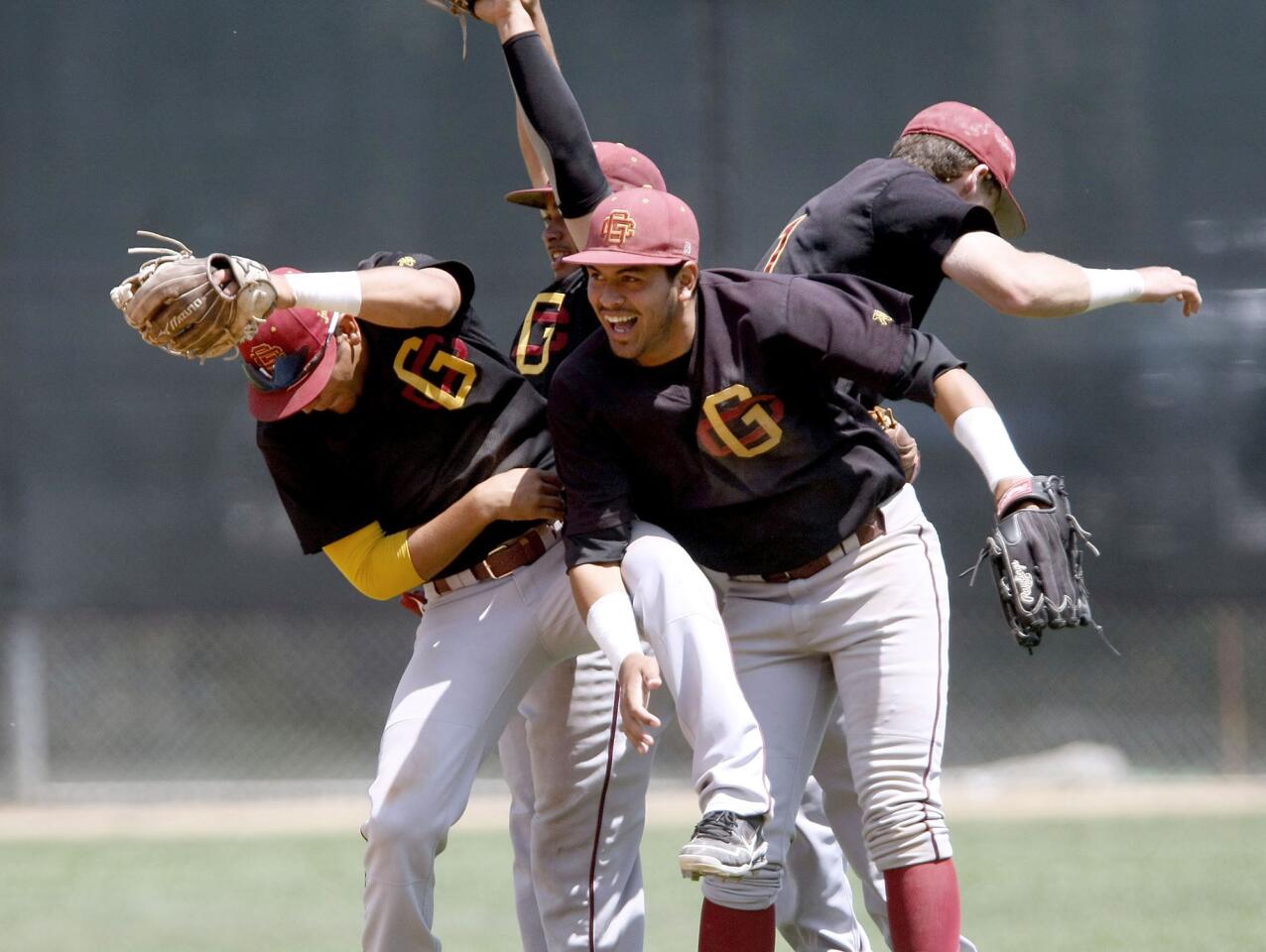 Photo Gallery: Glendale College baseball vs. Grossmont
