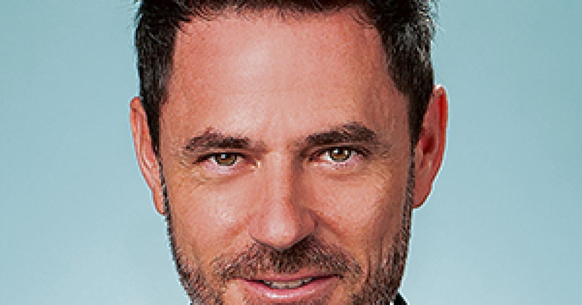 David Fuller Singer David Singer - Los Angeles Times