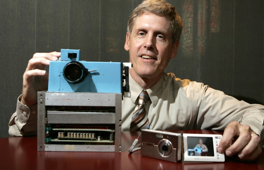 Kodak To Stop Making Cameras Digital Photo Frames Los Angeles Times