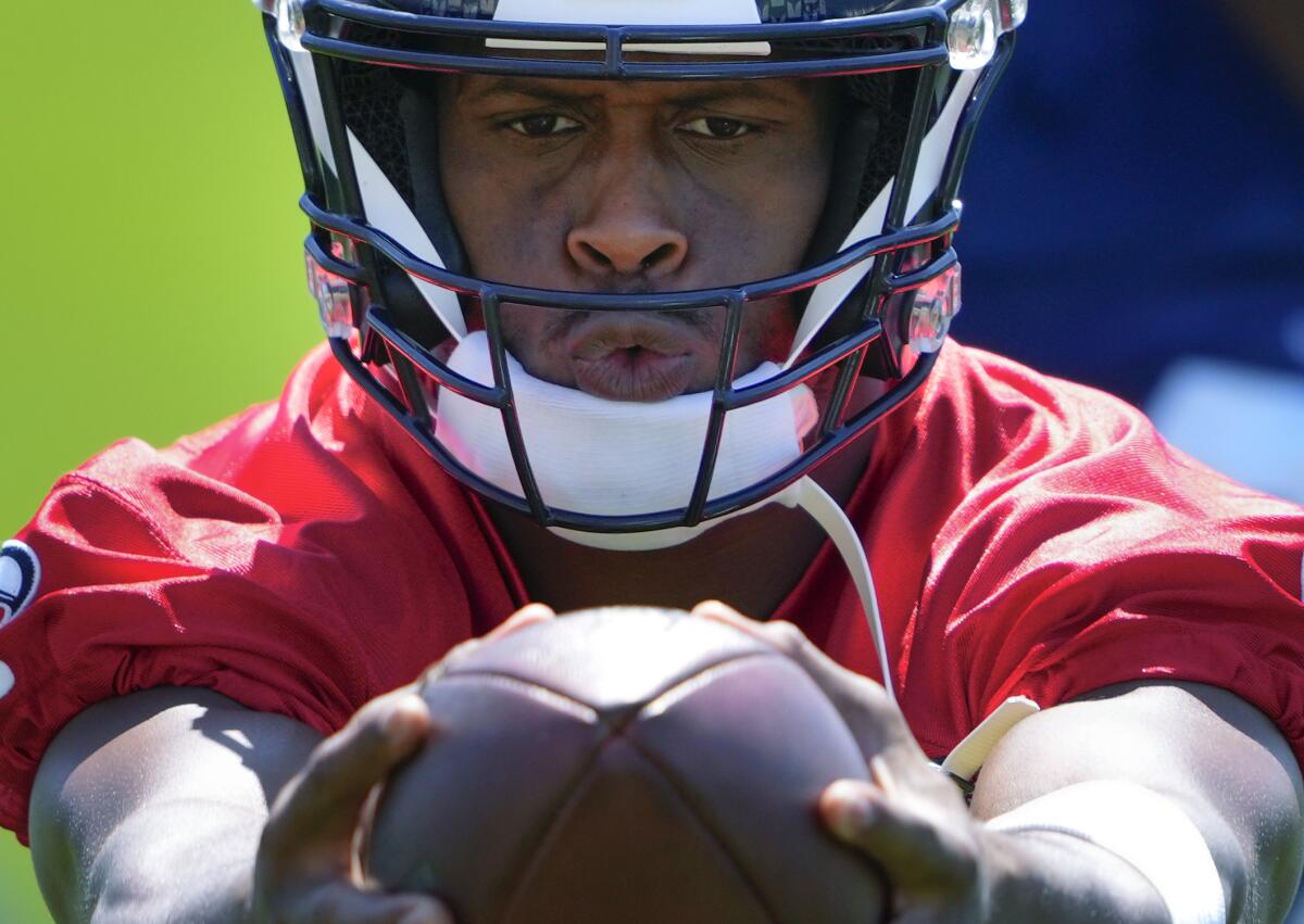 Geno Smith starts training camp as the QB in charge for Seahawks - The San  Diego Union-Tribune