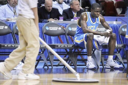 Darren Collison bench