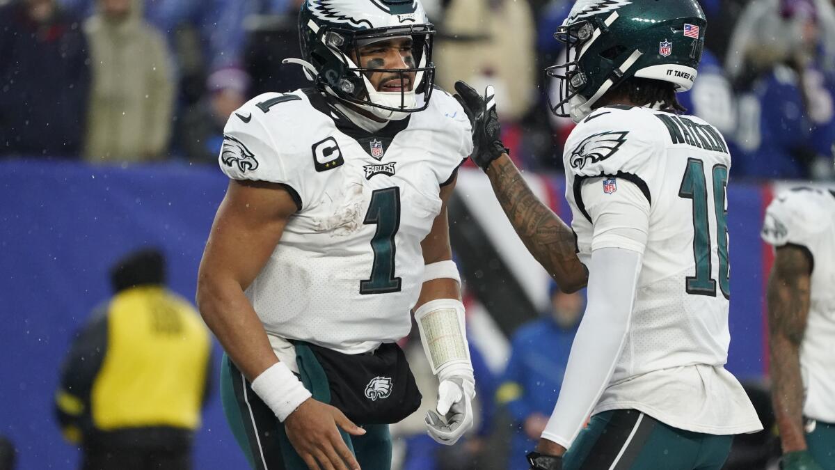 Hurts, Eagles clinch playoffs with 48-22 win over Giants - WHYY