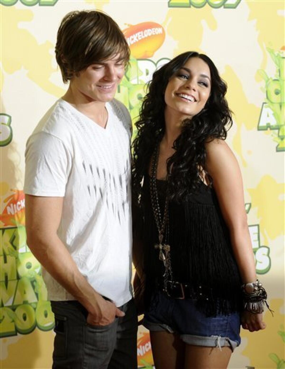 Zac Efron and Vanessa Hudgens arrive at the 22nd Annual Kids' Choice Awards on Saturday, March 28, 2009, in Los Angeles. (AP Photo/Chris Pizzello)
