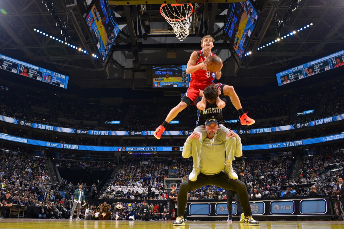 Photos: Trey Murphy III Slam Dunk Contest, 2023 NBA All-Star Weekend Photo  Gallery