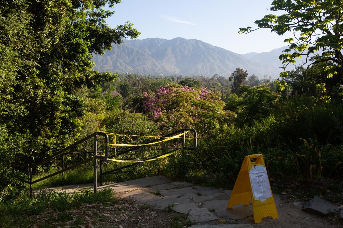 A trail at the Los Angeles County Arboretum & Botanic Gardens