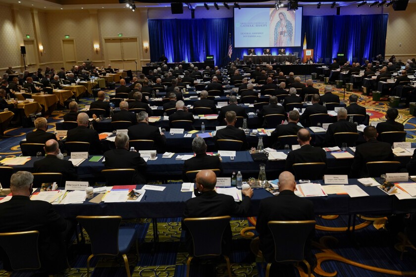 Prelados asisten a la asamblea general de otoño de la Conferencia de Obispos Católicos de Estados Unidos