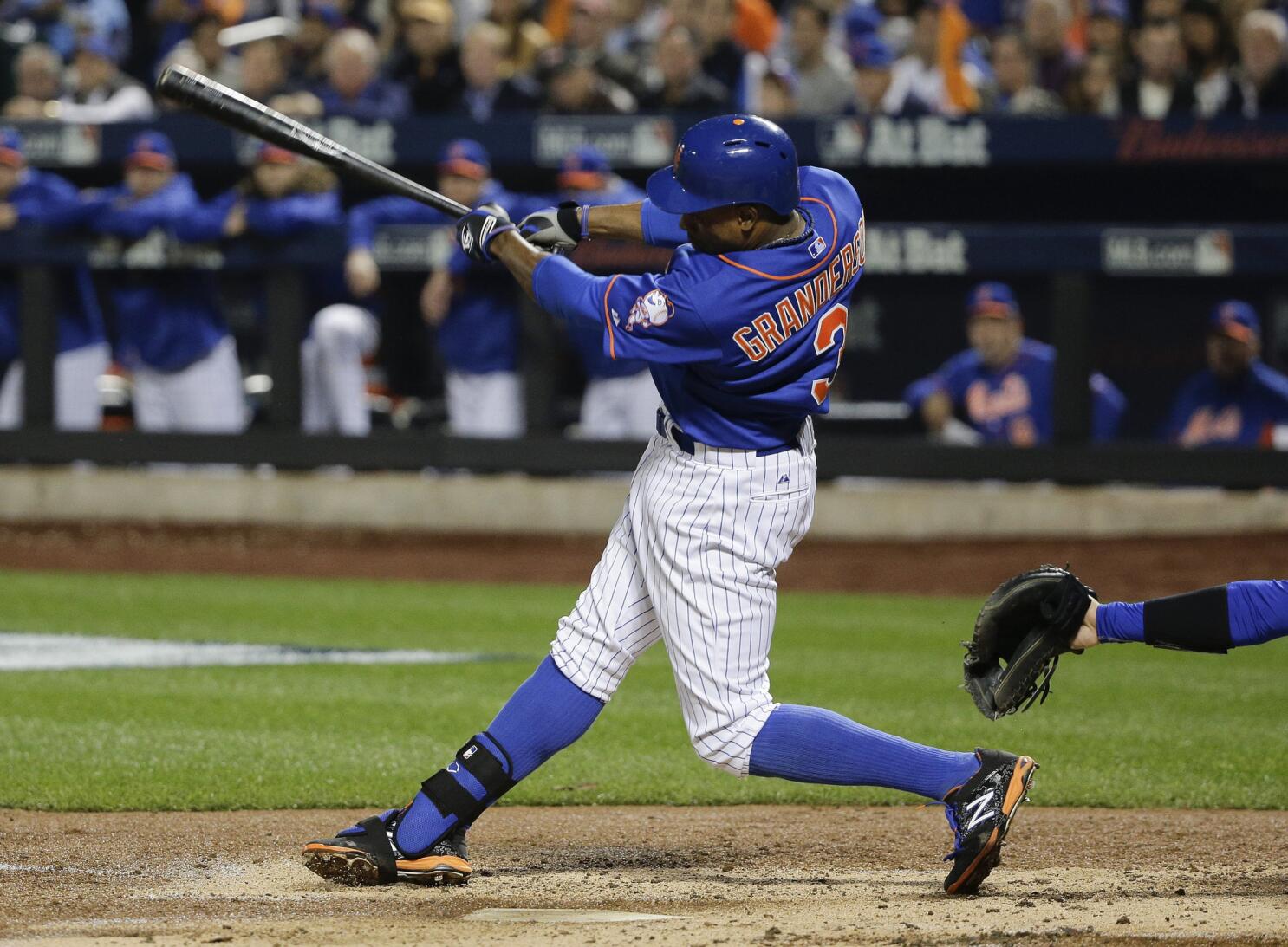 New York Mets CURTIS GRANDERSON singles in the 7th run of the 3rd inning