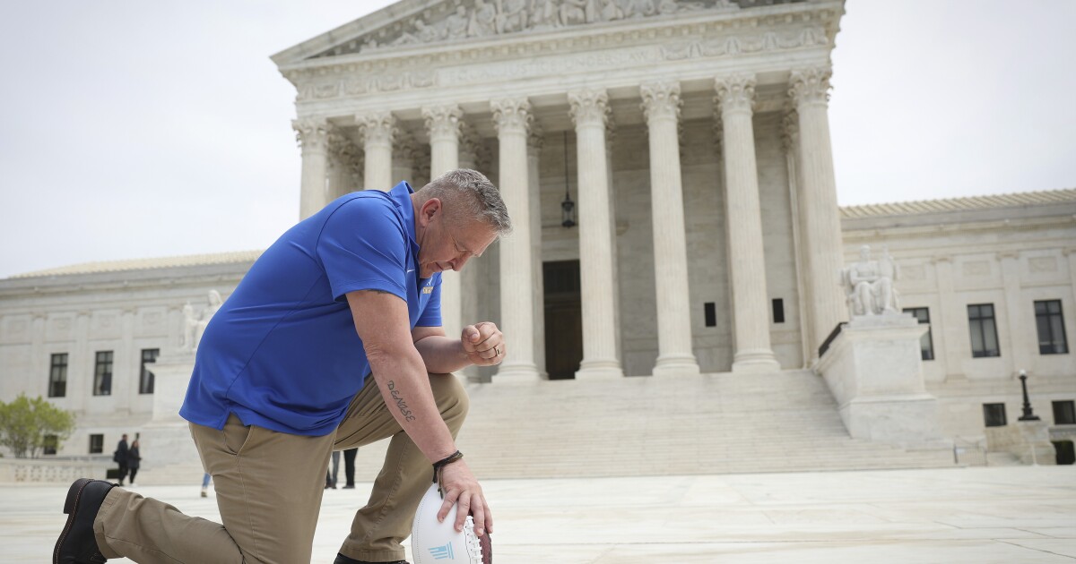 Editorial: The Supreme Court ruling on school prayer deserves a big fat F