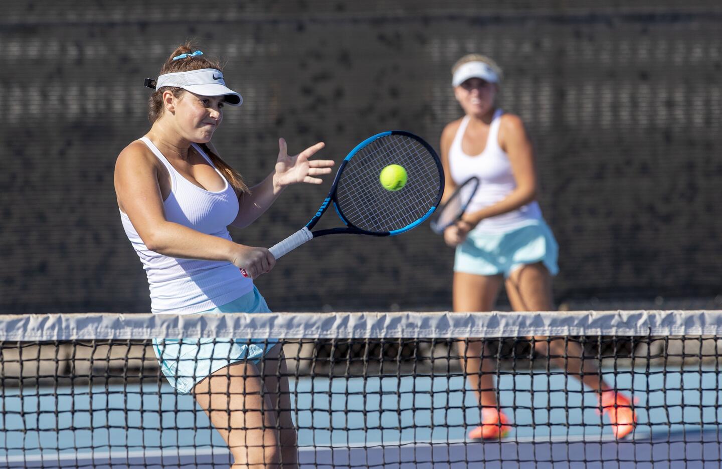 Photo Gallery: Corona del Mar vs. Mater Dei in girls' tennis