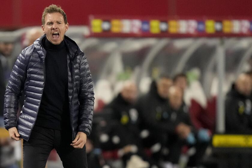 El entrenador de la selección de Alemania, Julian Nagelsmann durante un partido amistoso contra Austria, el 21 de noviembre de 2023, en Viena. (AP Foto/Matthias Schrader, Archivo)