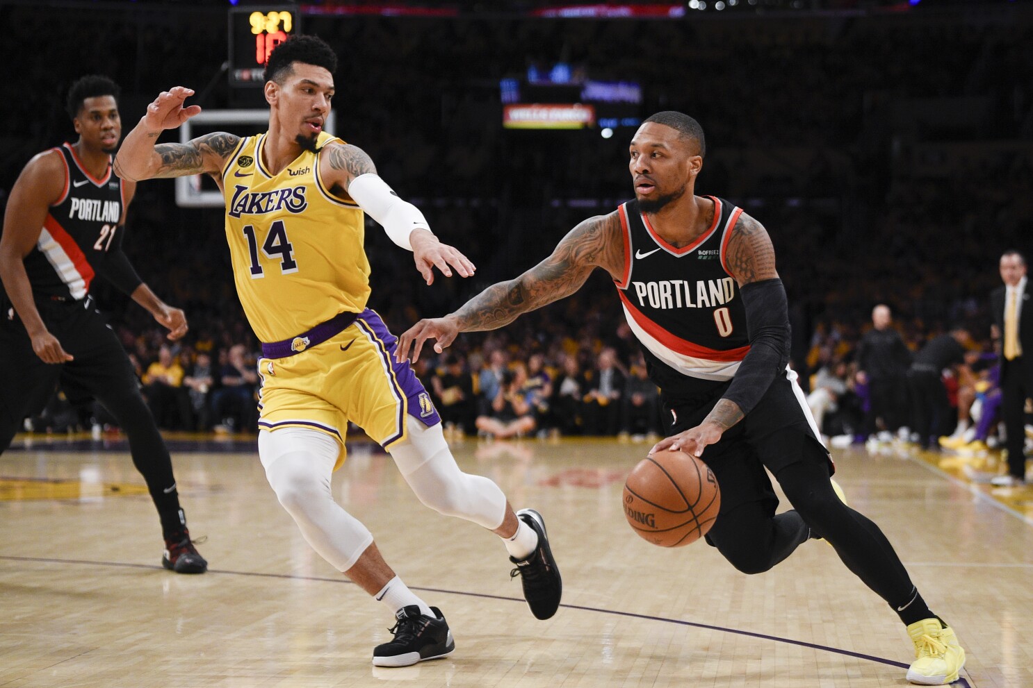 Nba Playoffs Preview Lakers Get Tough Test In Trail Blazers Los Angeles Times