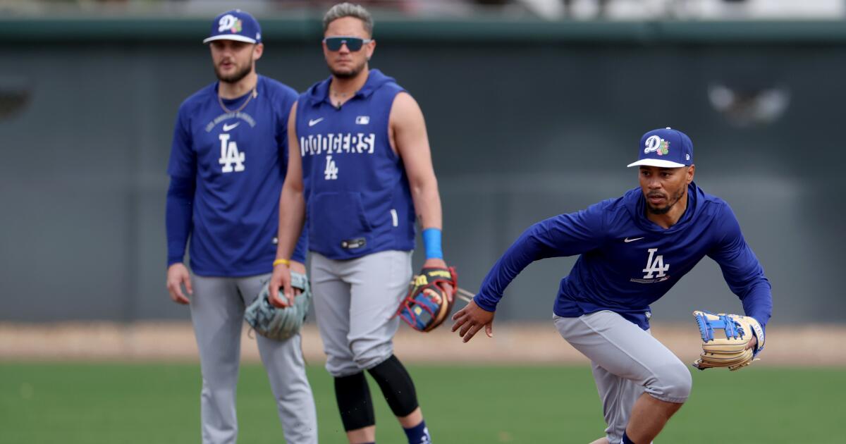 How the Dodgers’ Mookie Betts seeks to regain his All-Star form How the Dodgers’ Mookie Betts seeks to regain his All-Star form