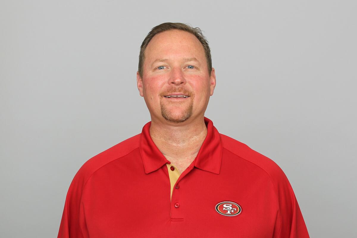 Tim Drevno as an assistant coach with the San Francisco 49ers.