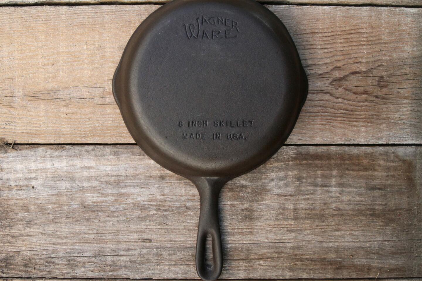 NICE Unmarked Wagner Skillet 10 1/2 Inch Skillet, Made in USA N, Cast Iron  Fry Pan, Vintage Cookware 