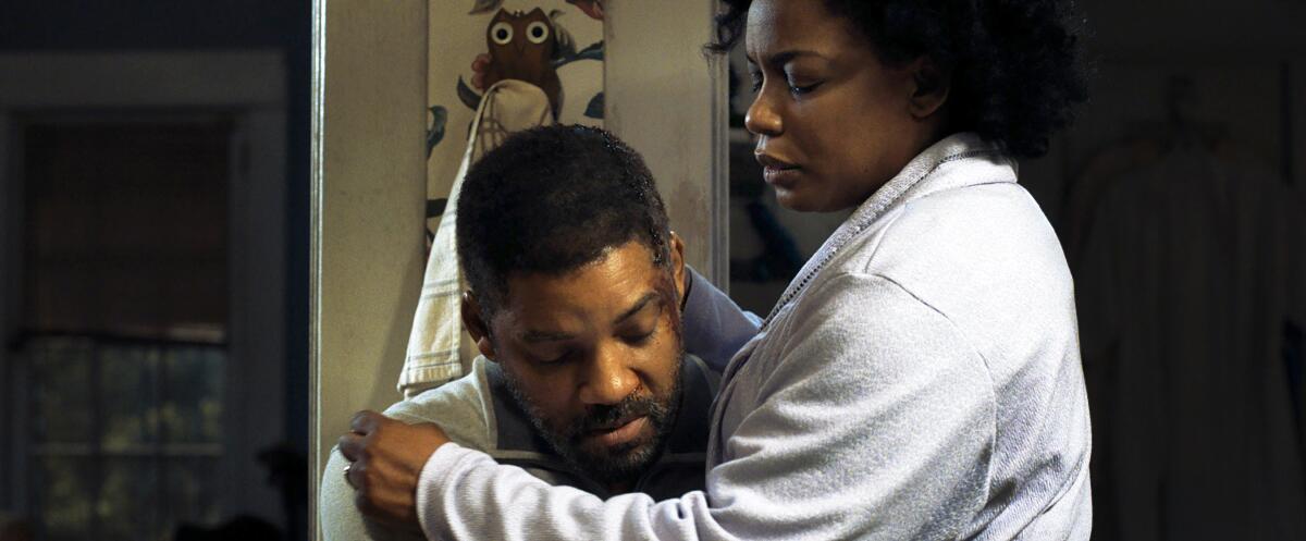 Aunjanue Ellis as Oracene Williams, Will Smith as Richard Williams in 'King Richard.'