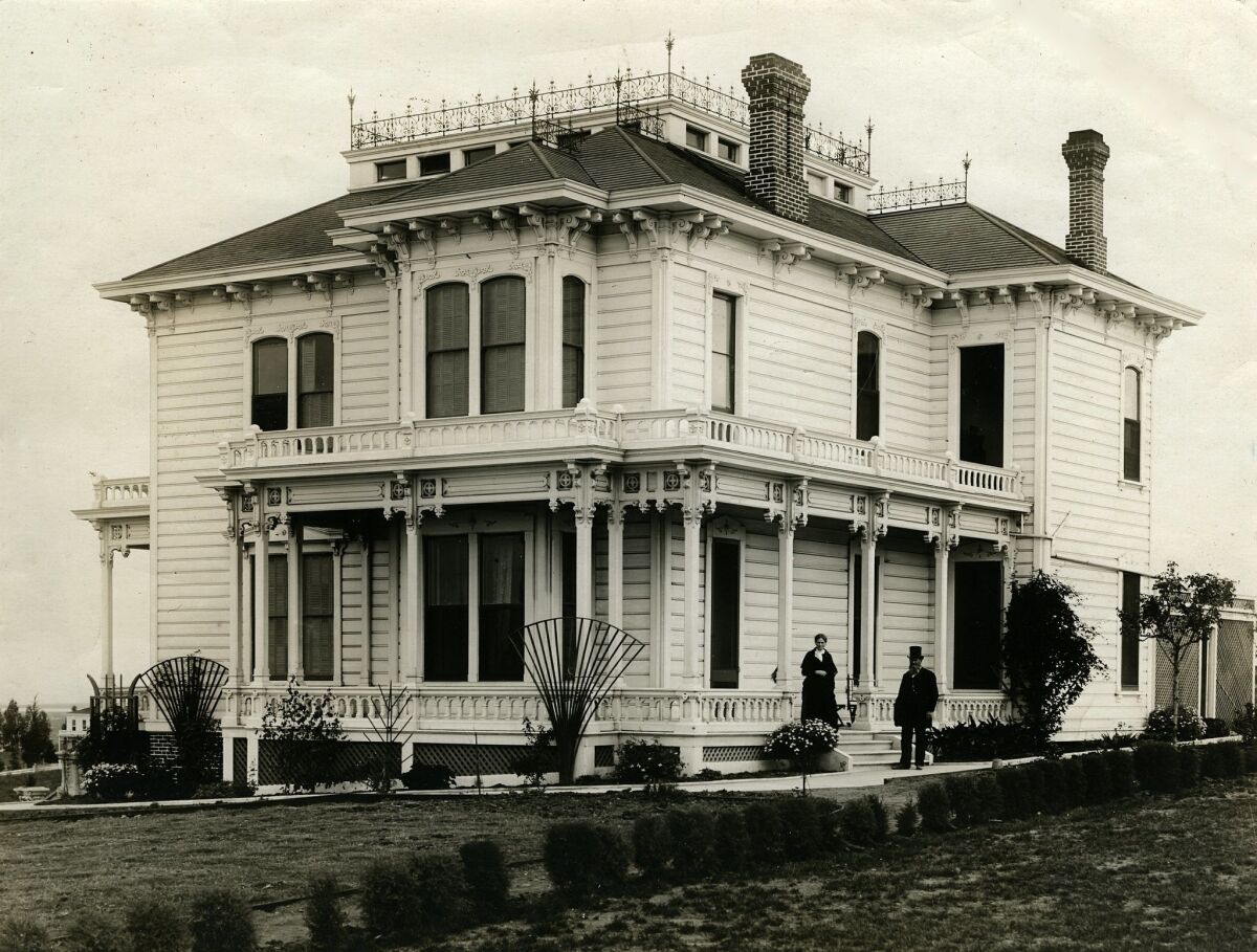 Horton and his wife "Babe" at their 12-room mansion in 1884 at First Avenue and Fir Street. - UT file photo
