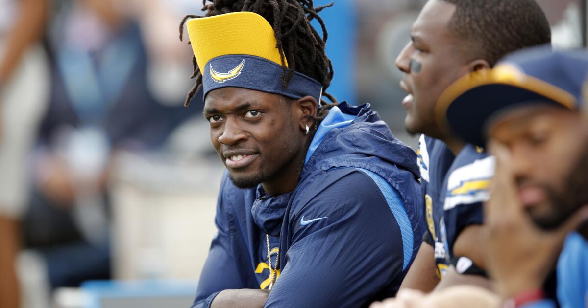 Chargers report: Melvin Gordon not healthy enough to face Chiefs, leaving  rookie Justin Jackson as No. 1 back - Los Angeles Times