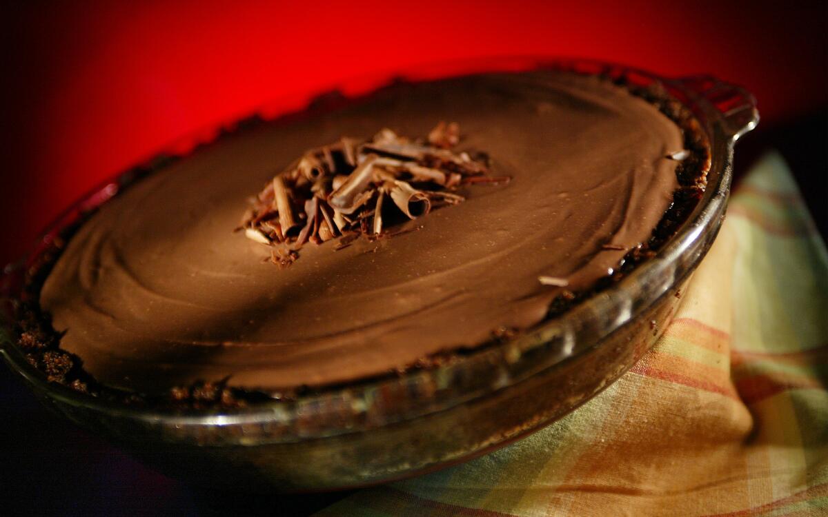 Chocolate mousse pie