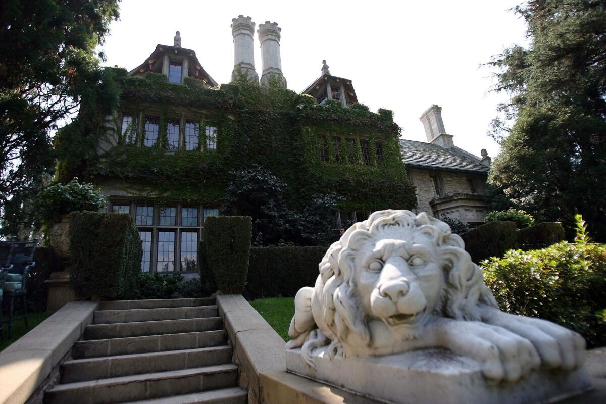 Playboy Mansion, resdencia en la que vivió hasta los 91 años el magnate Hugh Hefner.