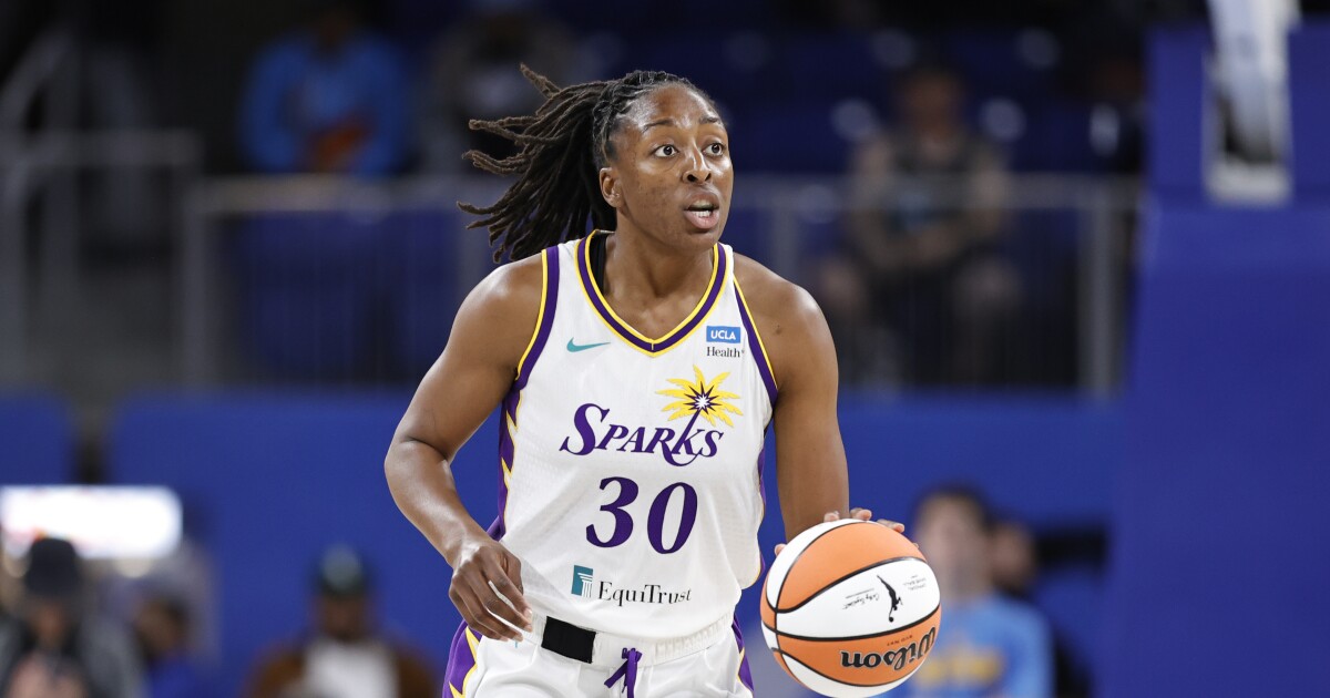 Sparks fall in final seconds in home opener against Lynx