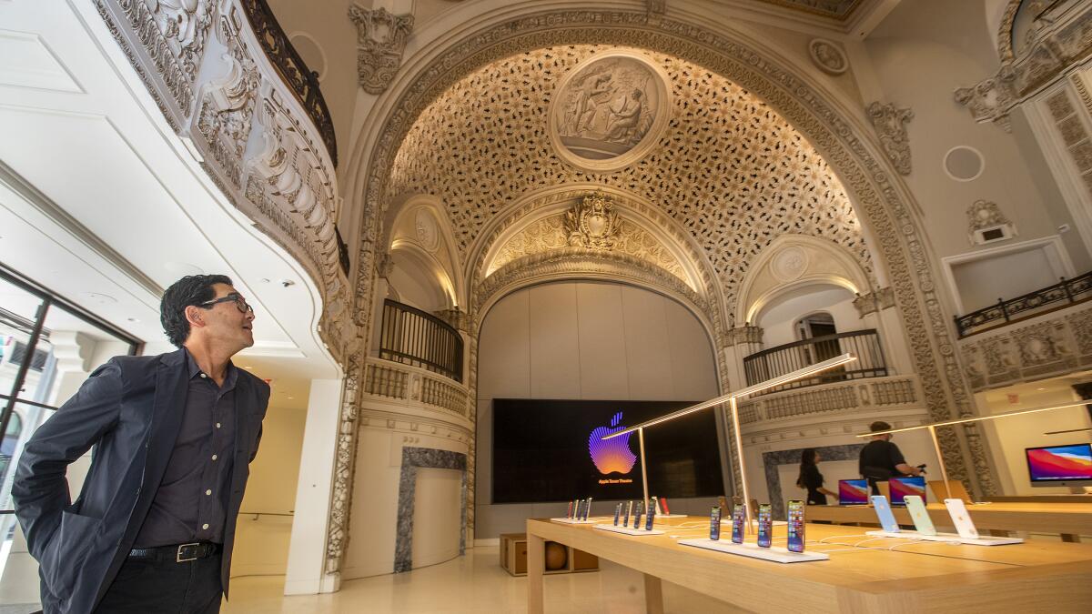 First Look inside Apple's newly remodeled NYC store 