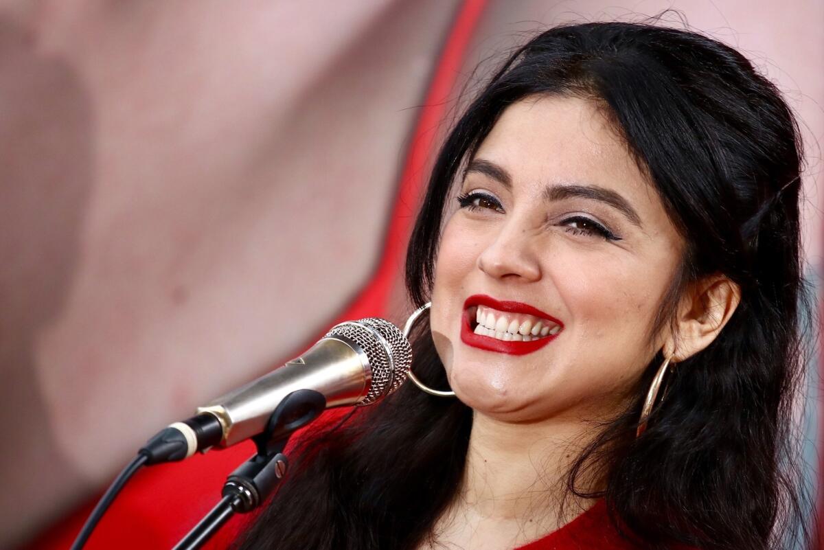 La cantante chilena radicada en tierras aztecas no aprueba al mandatario de su país.