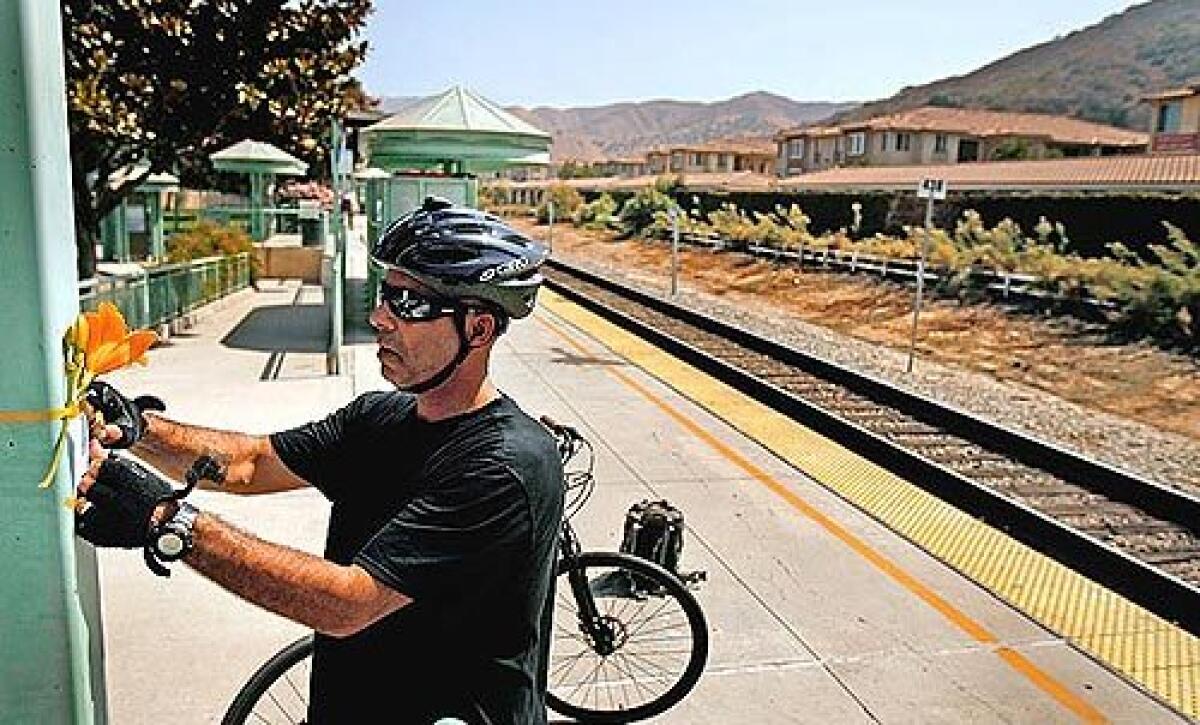 A frequent passenger on the route, Jerry Romero, 43, leaves a note for friends at the Simi Valley Metrolink station, letting them know he is alive. By chance, he was not on the train that crashed Friday.