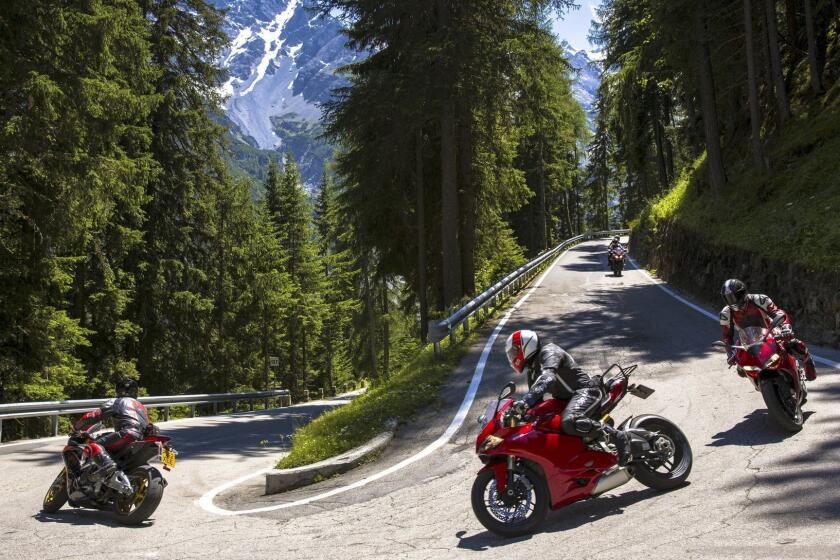 ITALY - JULY 12: Motorcycles on The Stelvio Pass, Passo dello Stelvio, Stilfser Joch, route from Bormio to Trafio in The Alps, Italy (Photo by Tim Graham/Getty Images) ** OUTS - ELSENT, FPG, CM - OUTS * NM, PH, VA if sourced by CT, LA or MoD **