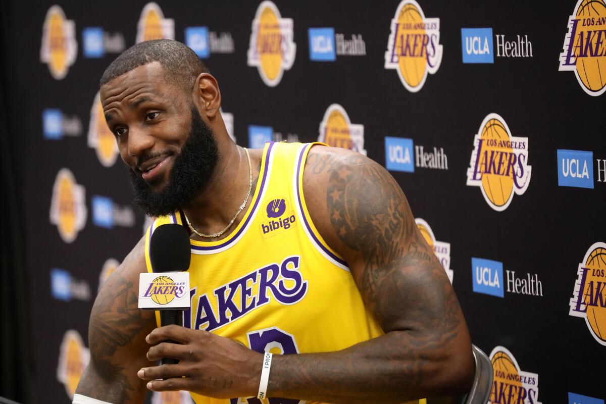 LeBron James makes big change ahead of upcoming season