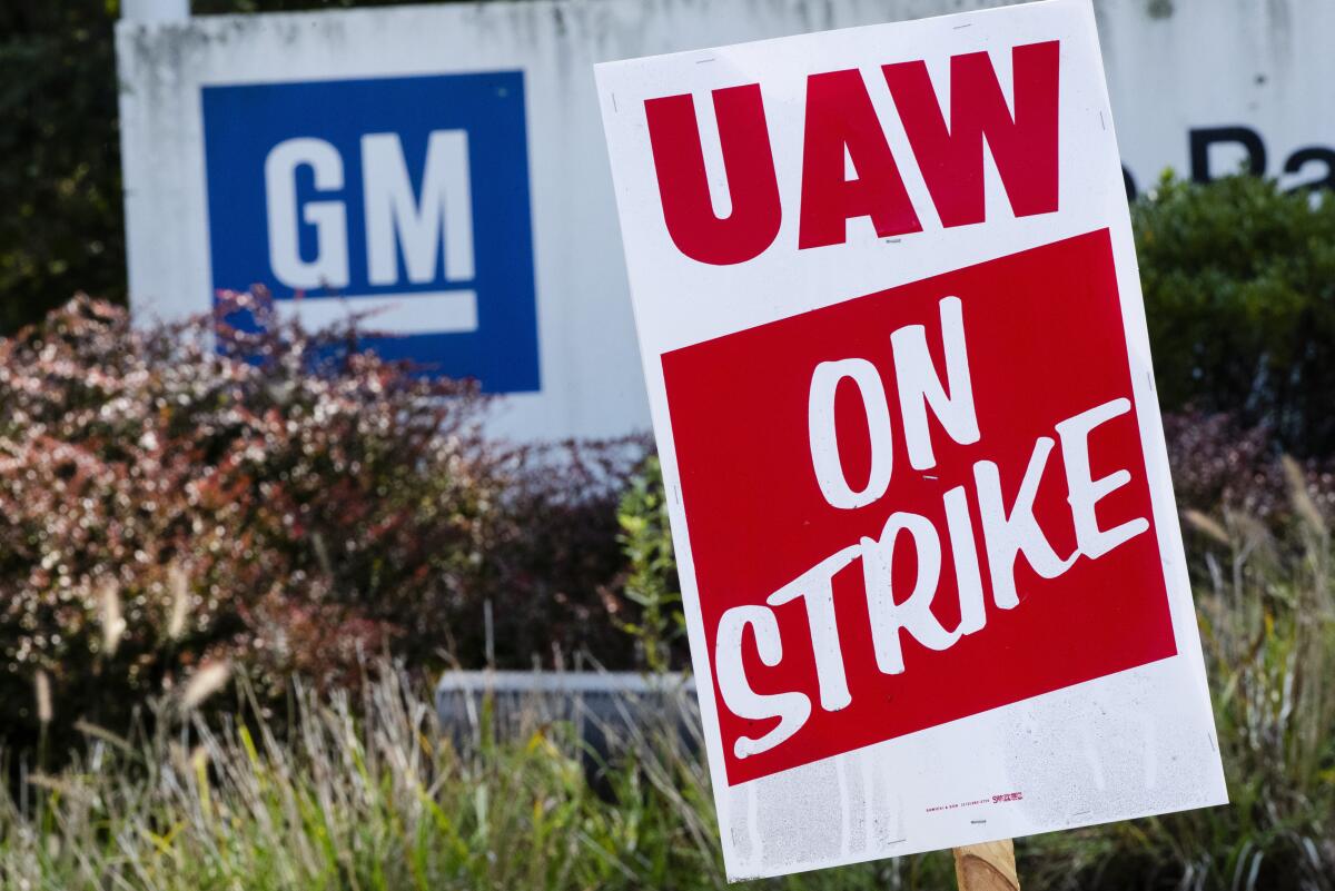 The GM strike contributed to the loss of 41,600 auto factory jobs in October, but the settlement will likely lead to a rebound in the coming months.