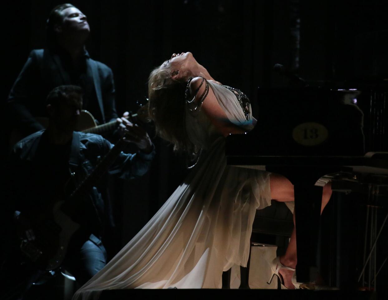 Grammys 2014: A tribute to piano performance