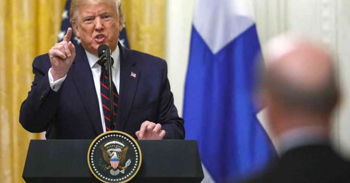 Trump estalla en conferencia de prensa - Los Angeles Times