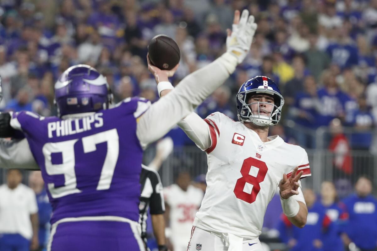New York Giants quarterback Daniel Jones throws against the Minnesota Vikings in the first half Sunday.