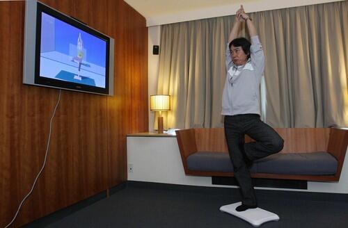 Shigeru Miyamoto uses Wii Fit